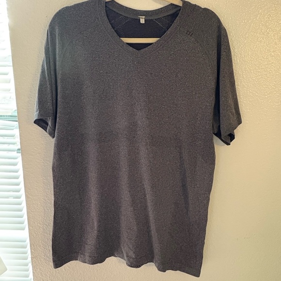 lululemon athletica Other - Lululemon Men size LGray V-Neck Shirt